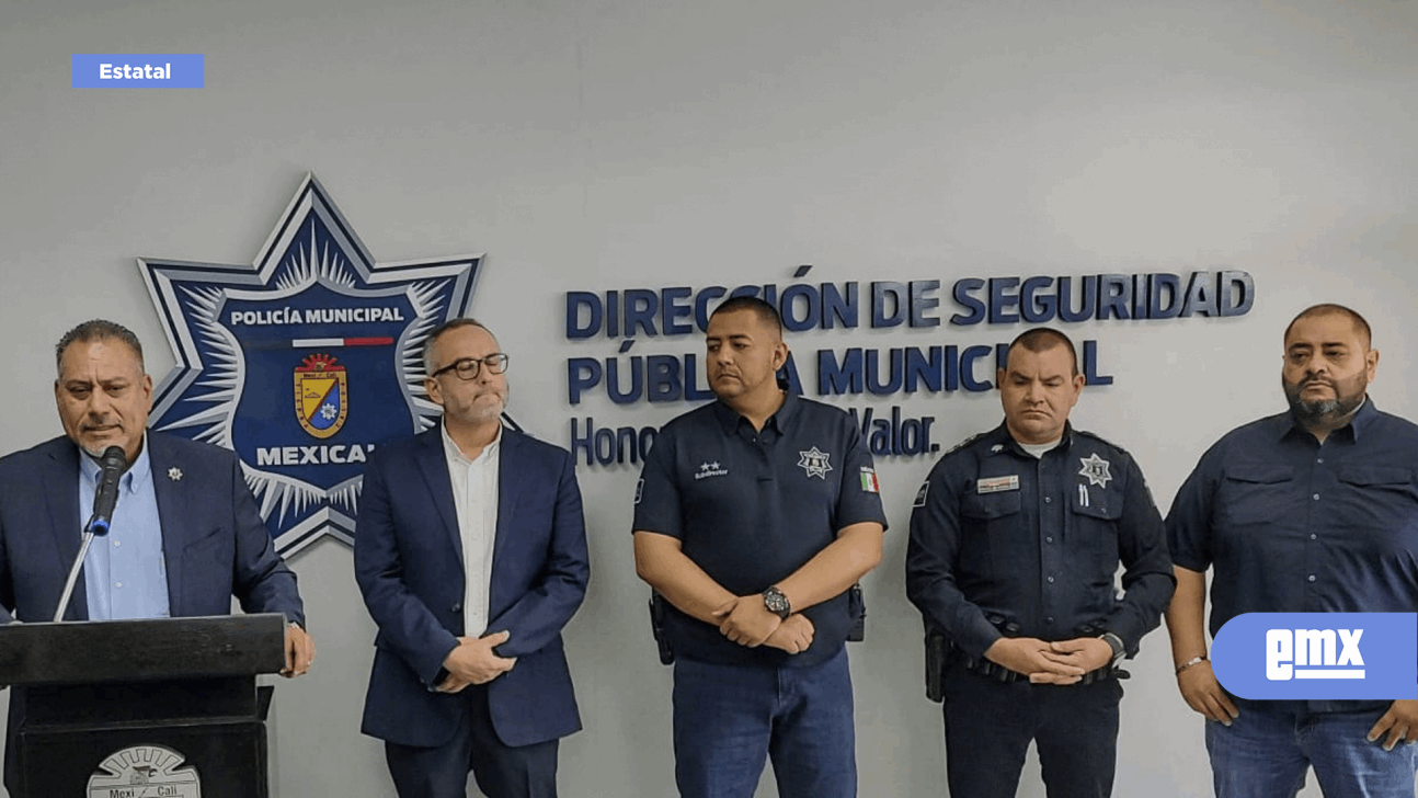 EMX-Exhibida-la-Policía-Municipal-de-Mexicali-tras-escoltar-a-líder-criminal